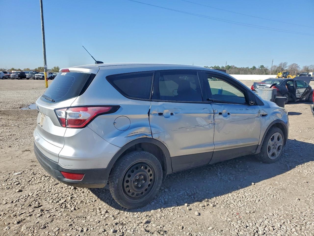 2018 FORD ESCAPE S photo 3