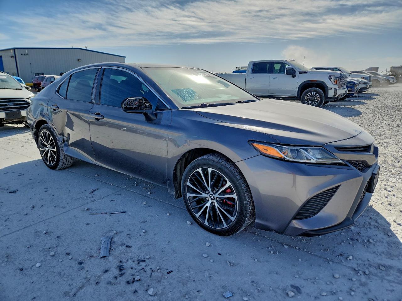 2020 TOYOTA CAMRY SE photo 4