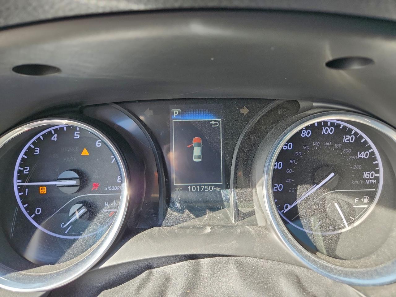 2020 TOYOTA CAMRY SE photo 9