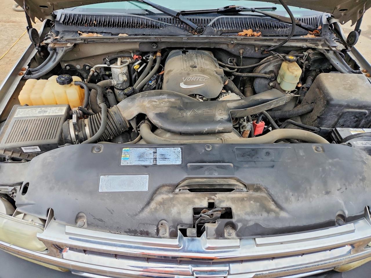 2002 CHEVROLET SUBURBAN C1500 photo 12