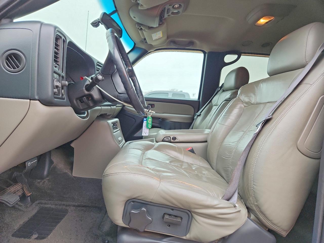 2002 CHEVROLET SUBURBAN C1500 photo 7