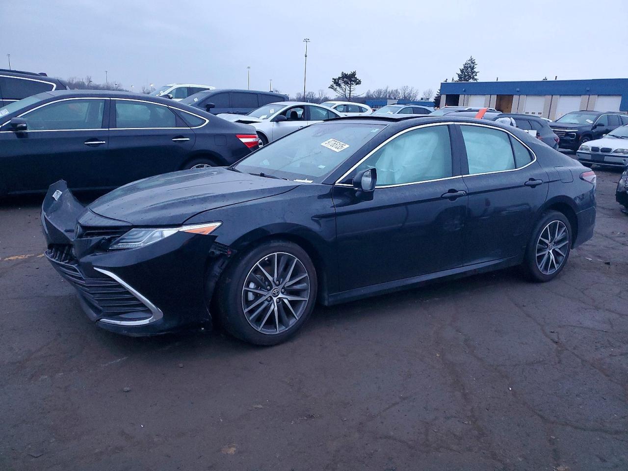 2023 TOYOTA CAMRY