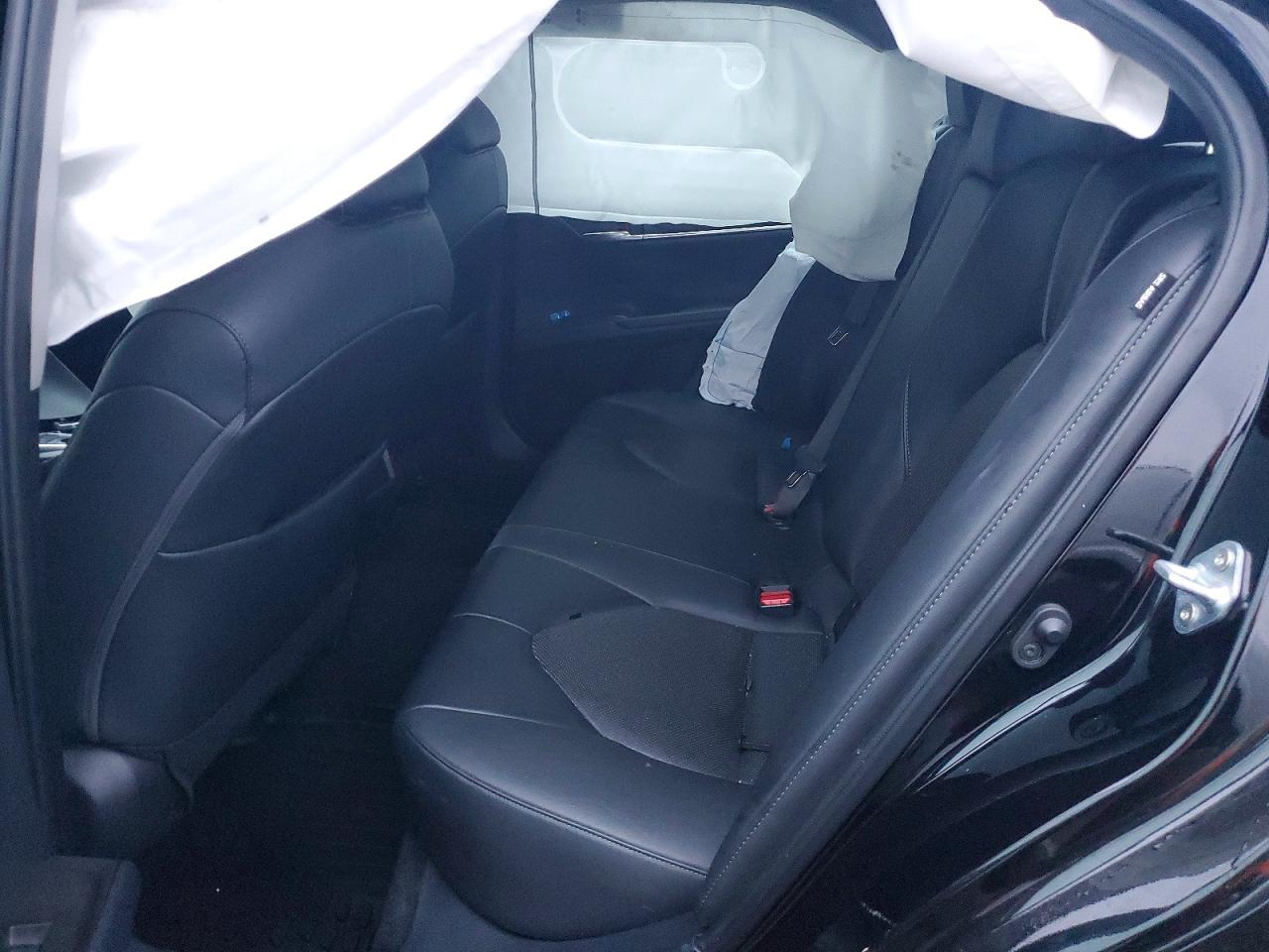 2023 TOYOTA CAMRY XLE photo 10
