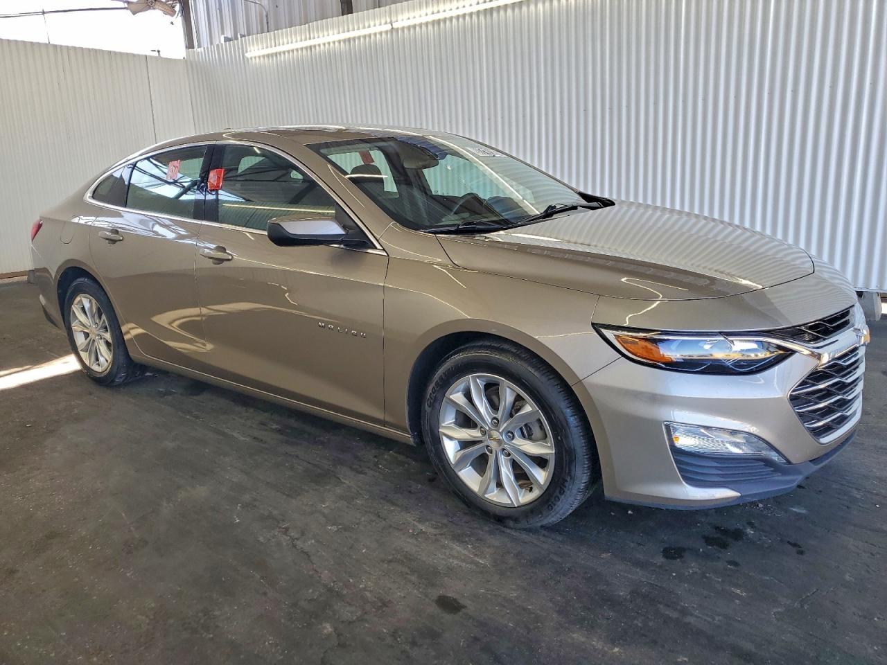 2024 CHEVROLET MALIBU LT photo 4
