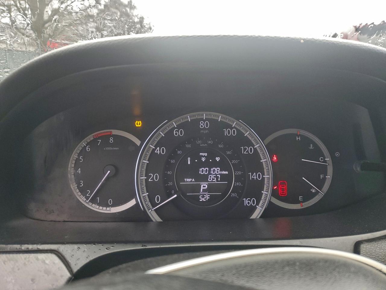 2015 HONDA ACCORD LX photo 17