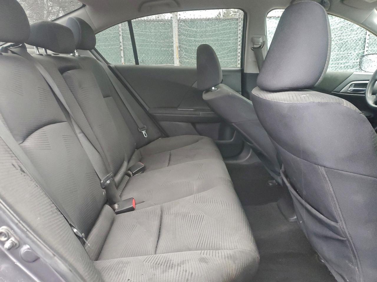 2015 HONDA ACCORD LX photo 19