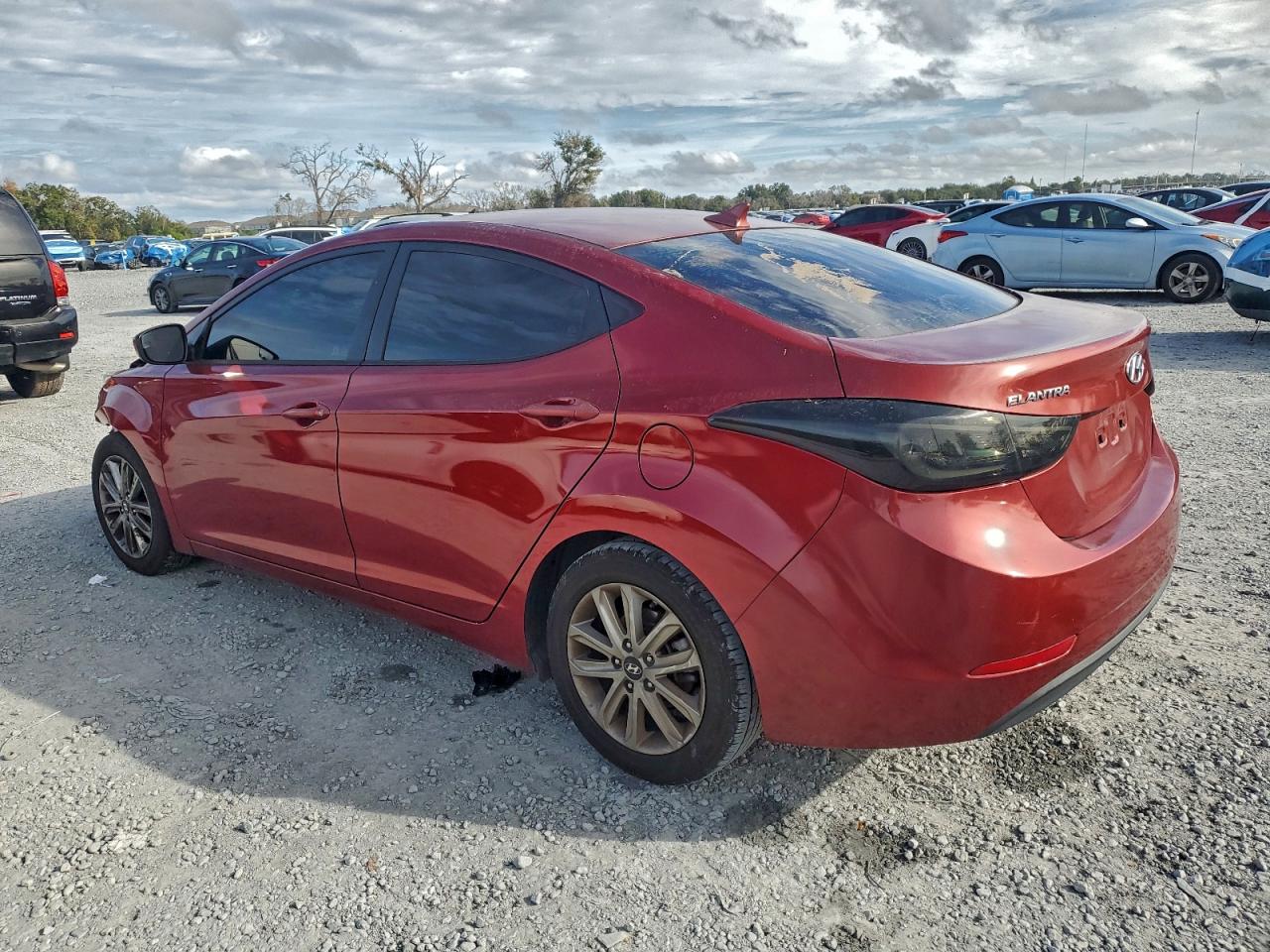2014 HYUNDAI ELANTRA SE photo 2