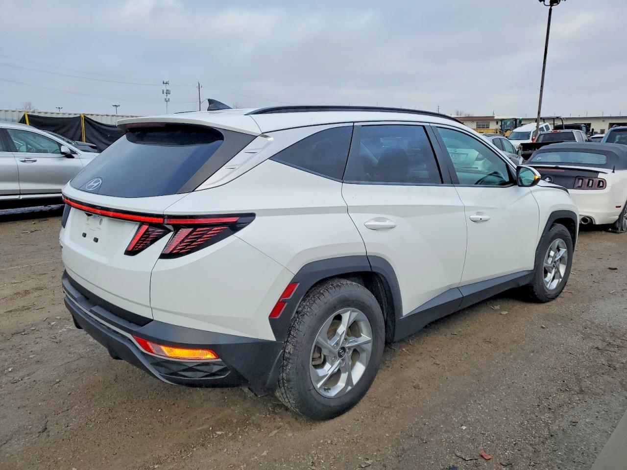 2022 HYUNDAI TUCSON SEL photo 3