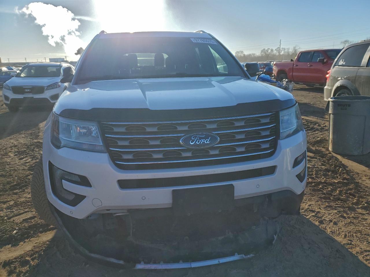 2016 FORD EXPLORER XLT photo 17