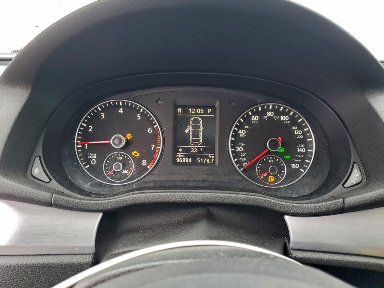 2012 VOLKSWAGEN PASSAT SE photo 9