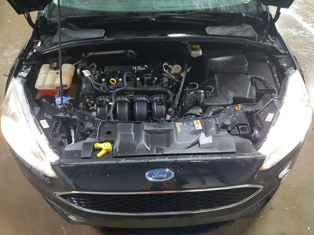 2017 FORD FOCUS SE photo 11