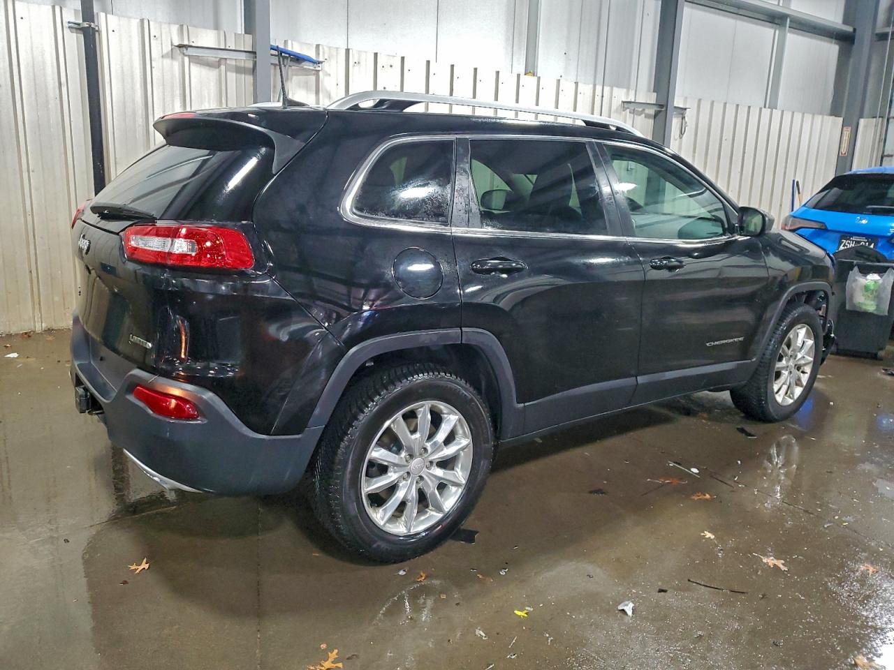 2017 JEEP CHEROKEE LIMITED photo 3