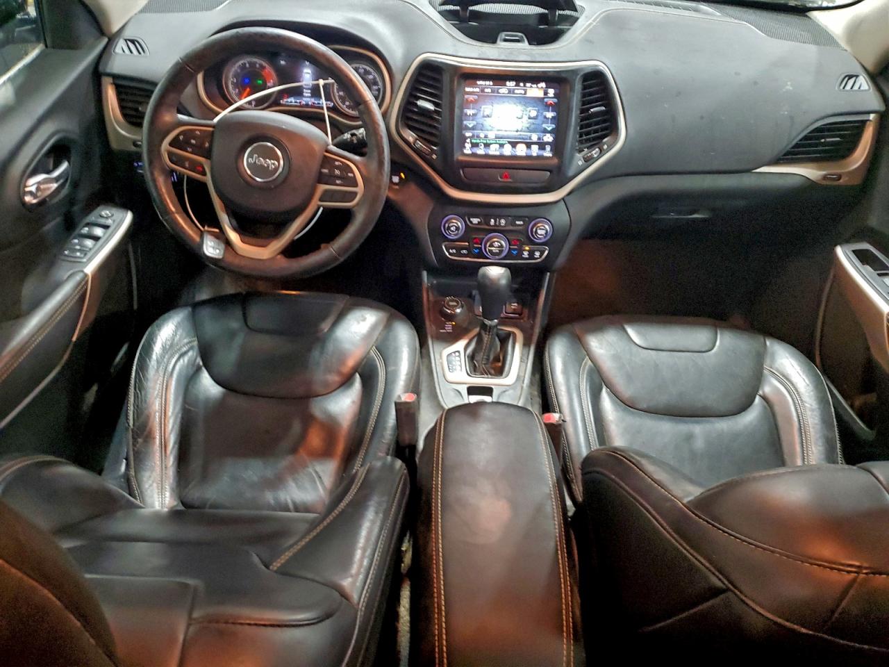 2017 JEEP CHEROKEE LIMITED photo 8