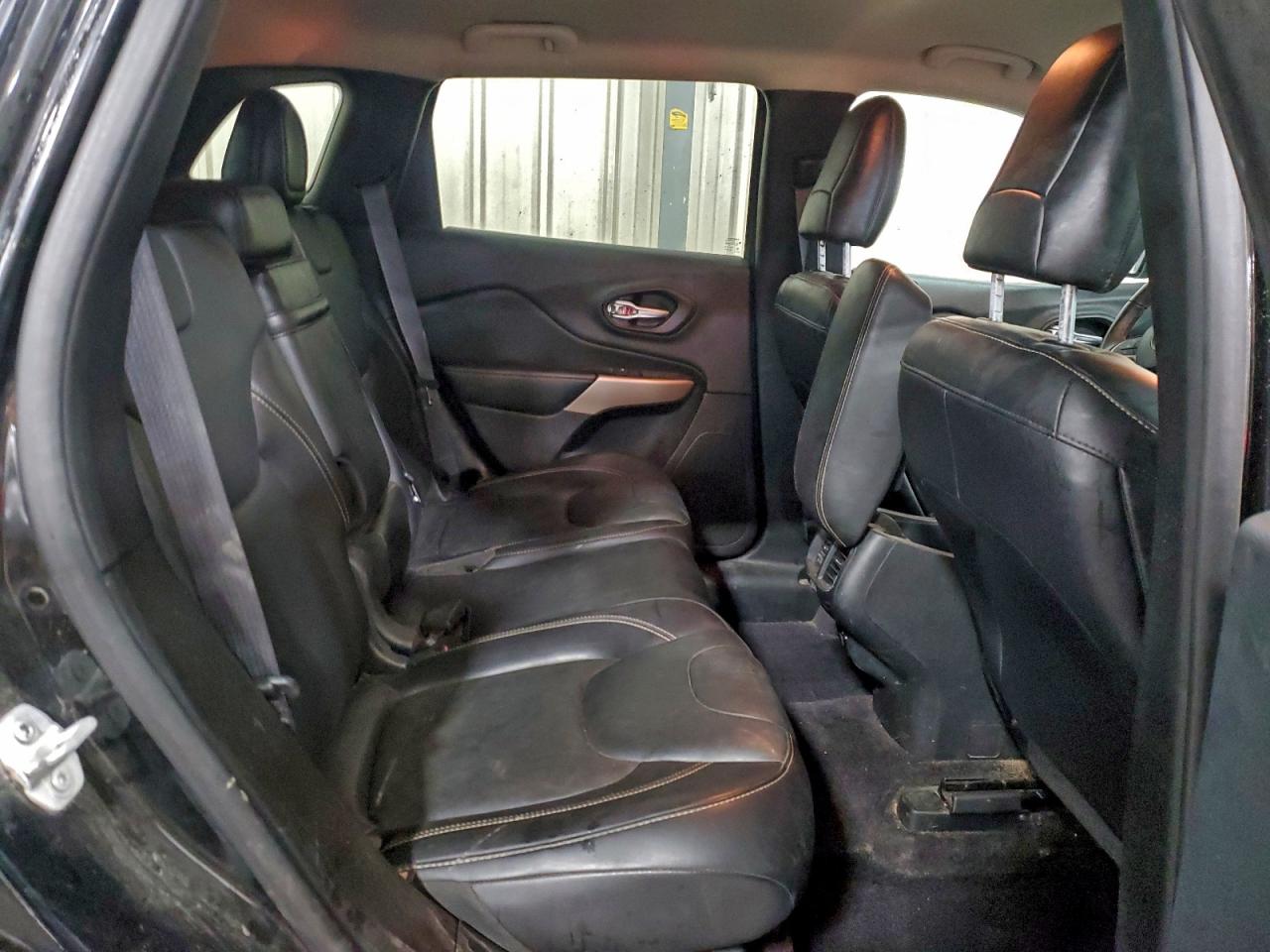 2017 JEEP CHEROKEE LIMITED photo 11