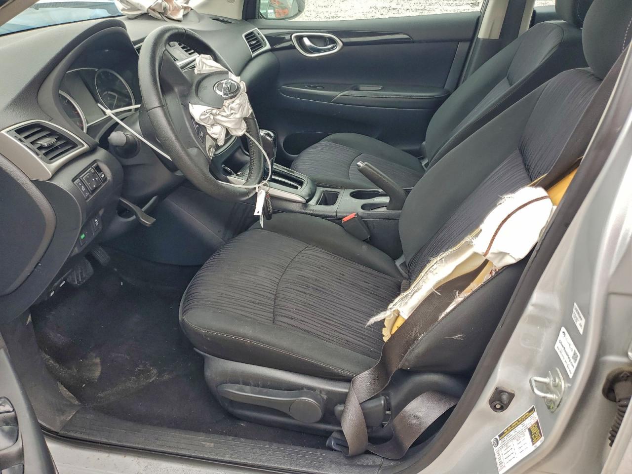 2019 NISSAN SENTRA S photo 7