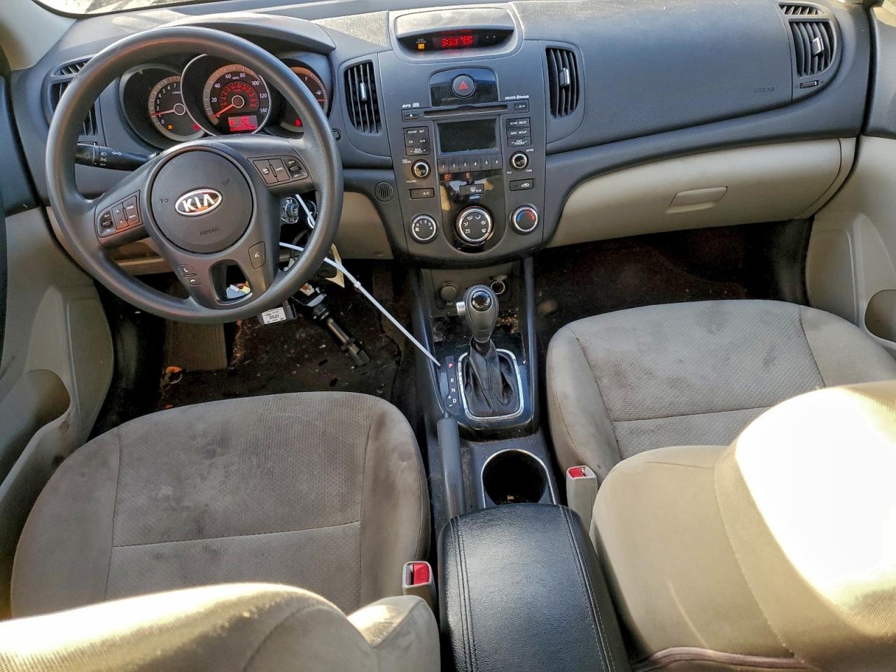 2012 KIA FORTE EX photo 8