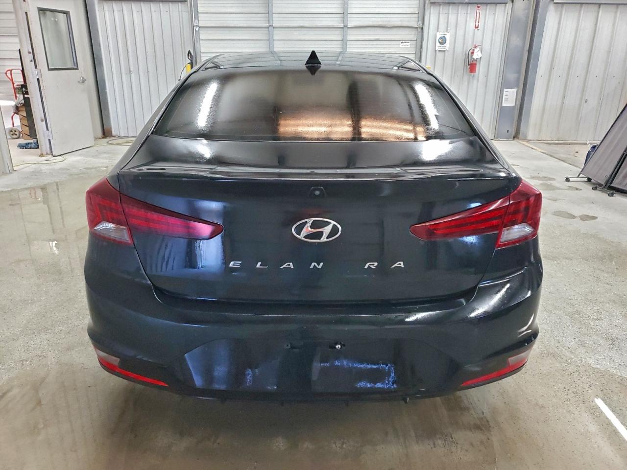 2020 HYUNDAI ELANTRA SEL photo 6