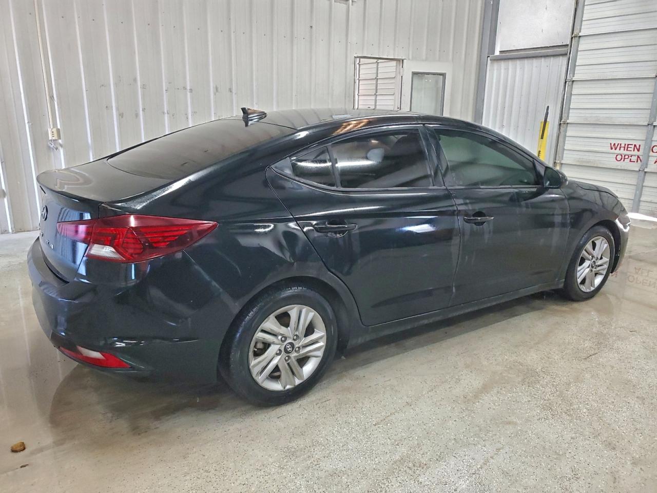 2020 HYUNDAI ELANTRA SEL photo 3