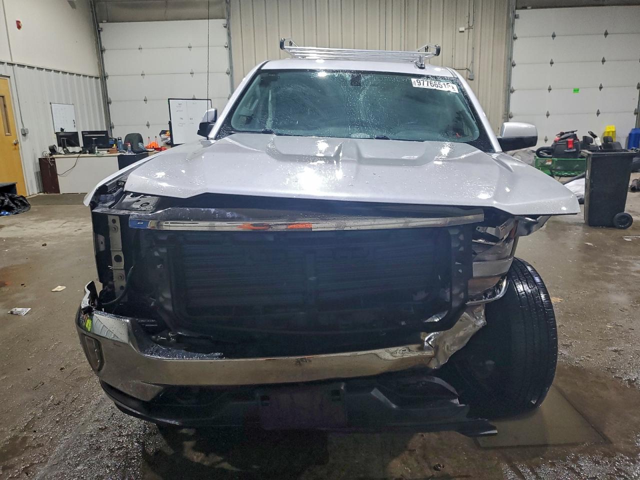 2017 CHEVROLET SILVERADO K1500 LT photo 9
