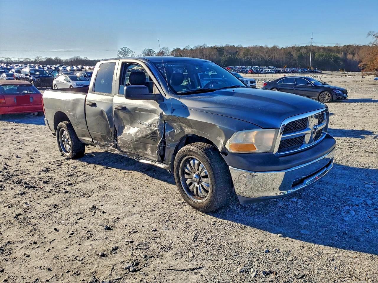 2011 DODGE RAM 1500 photo 4