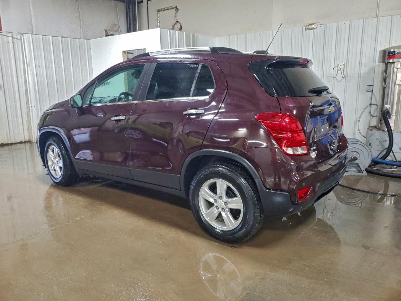 2020 CHEVROLET TRAX 1LT photo 2