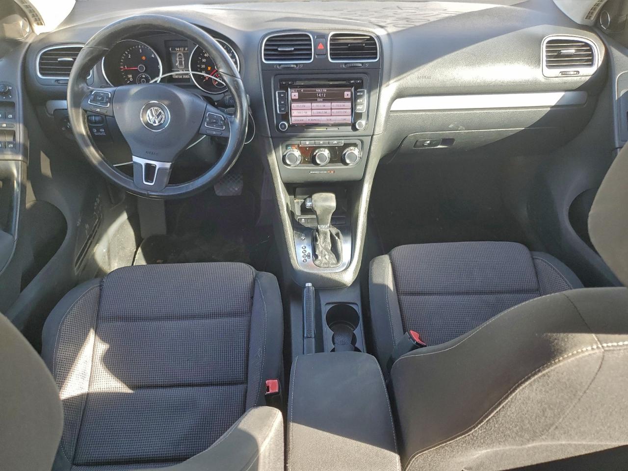 2011 VOLKSWAGEN GOLF photo 8