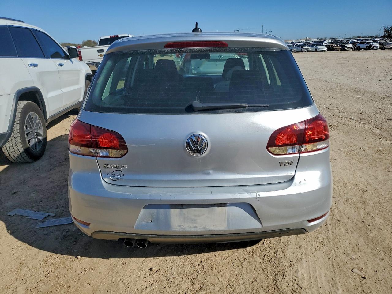 2011 VOLKSWAGEN GOLF photo 6