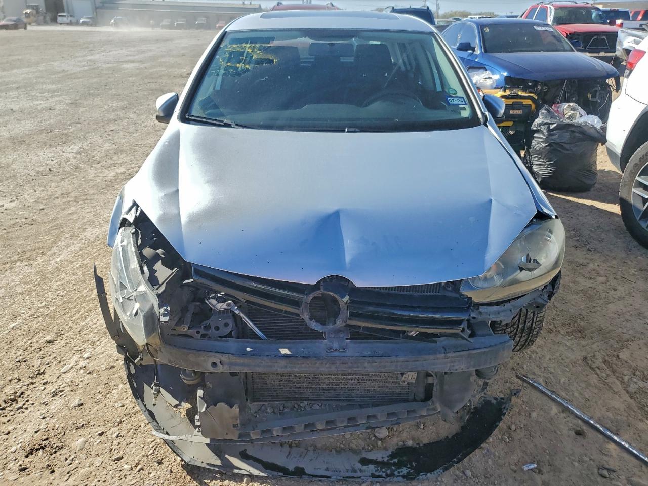 2011 VOLKSWAGEN GOLF photo 5