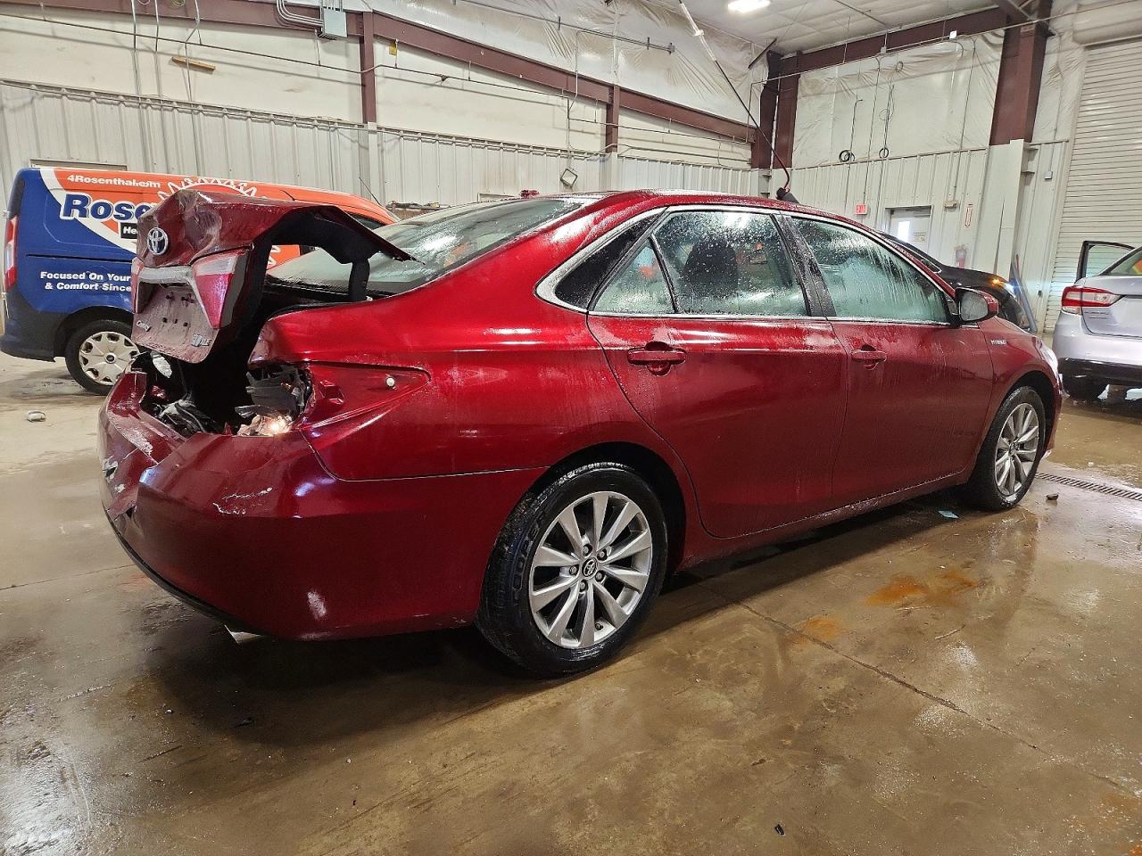 2017 TOYOTA CAMRY HYBRID photo 3