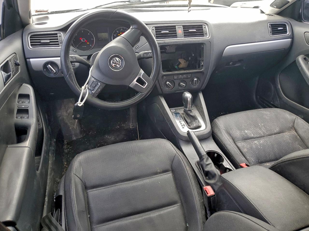 2012 VOLKSWAGEN JETTA TDI photo 8