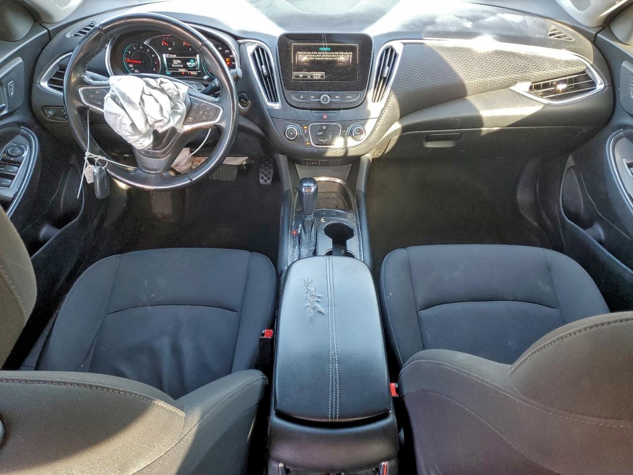2018 CHEVROLET MALIBU LT photo 8