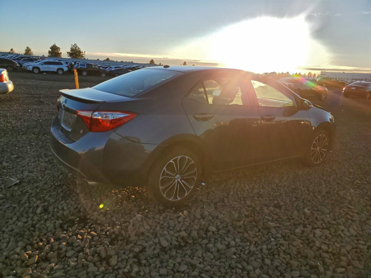 2016 TOYOTA COROLLA L photo 3