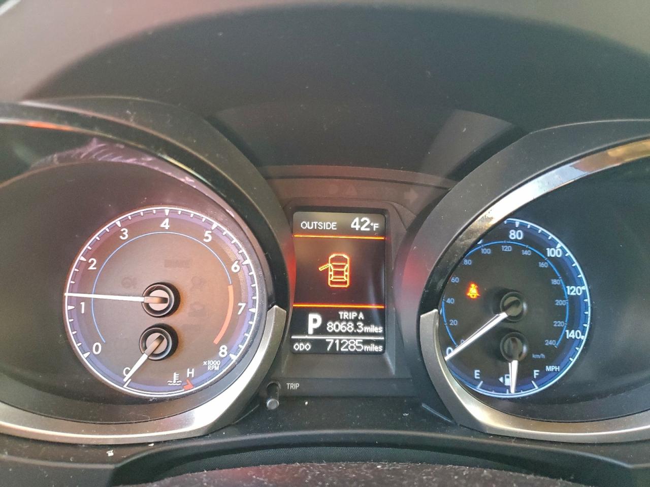 2016 TOYOTA COROLLA L photo 9