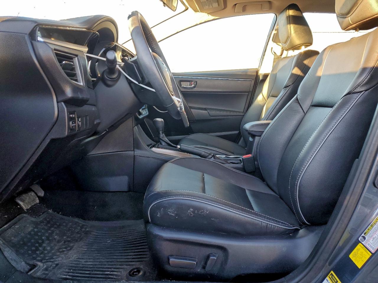 2016 TOYOTA COROLLA L photo 7