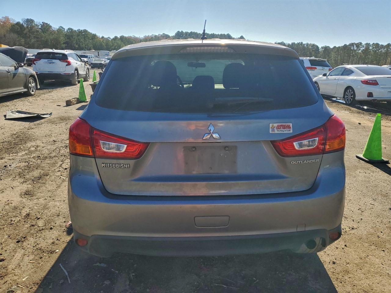 2015 MITSUBISHI OUTLANDER SPORT ES photo 16
