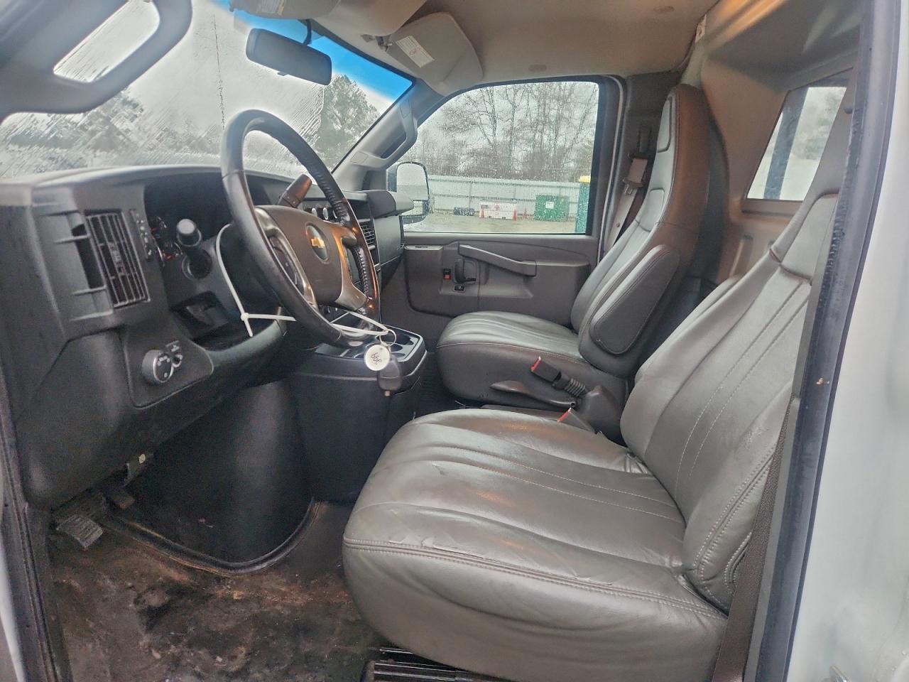 2019 CHEVROLET EXPRESS 3500 UTILITY / SERVICE VAN photo 7
