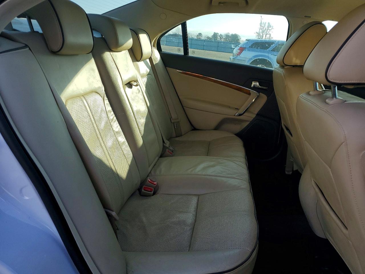 2010 LINCOLN MKZ photo 10