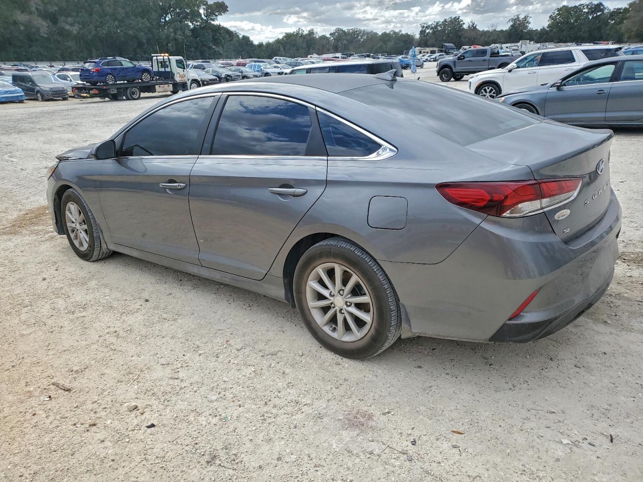 2018 HYUNDAI SONATA SE photo 3