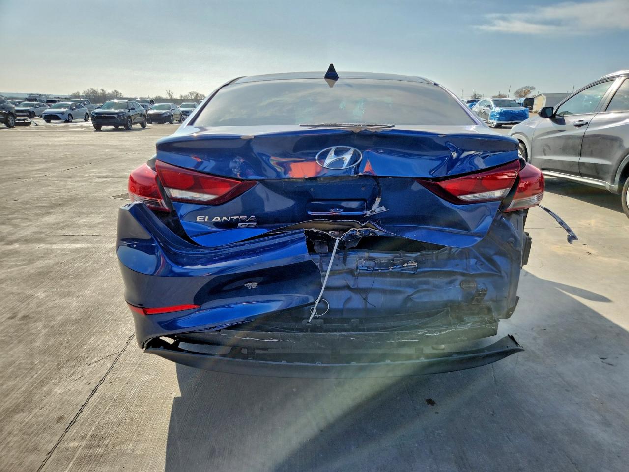 2017 HYUNDAI ELANTRA SE photo 6