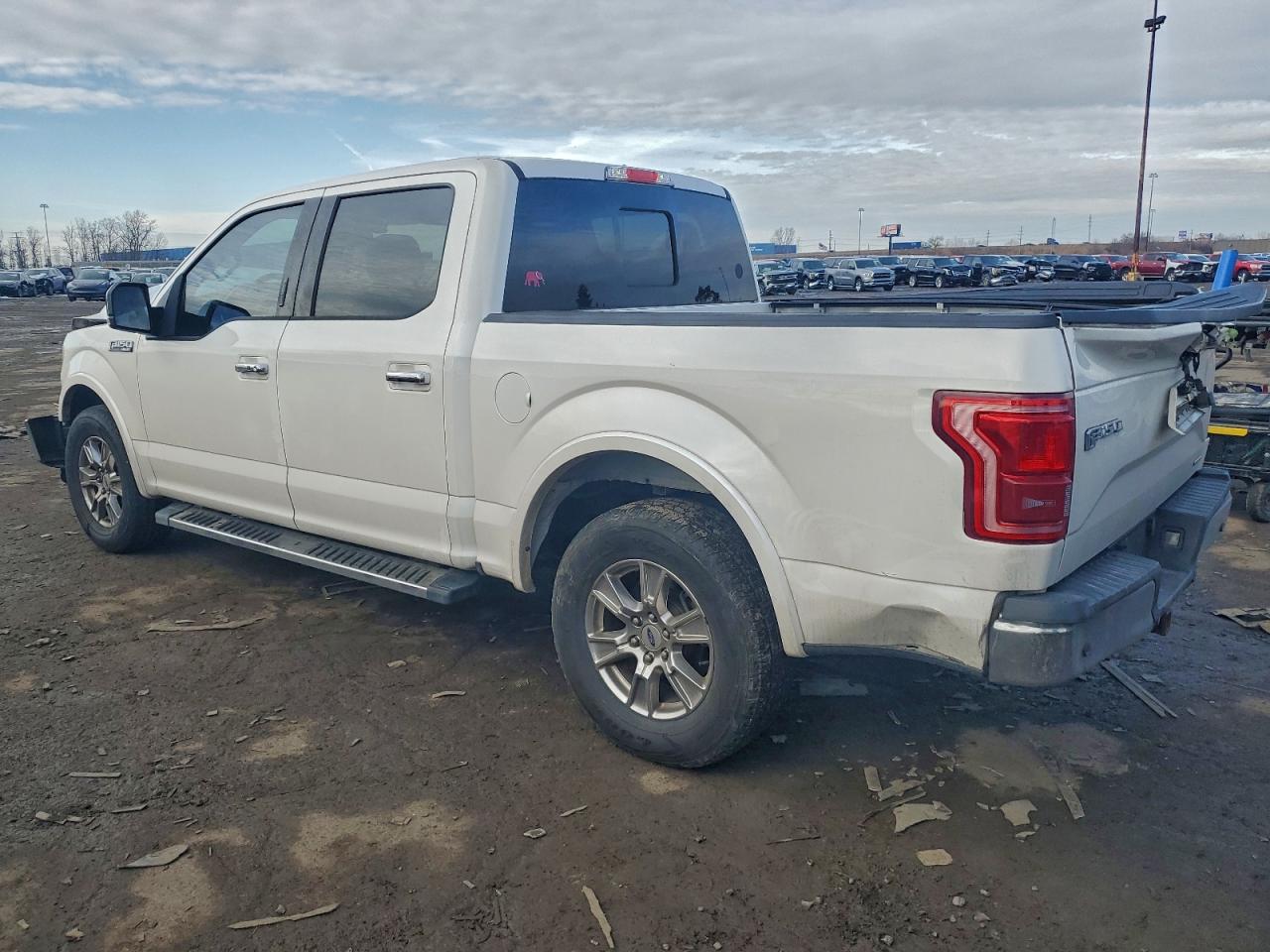 2015 FORD F150 SUPERCREW photo 2