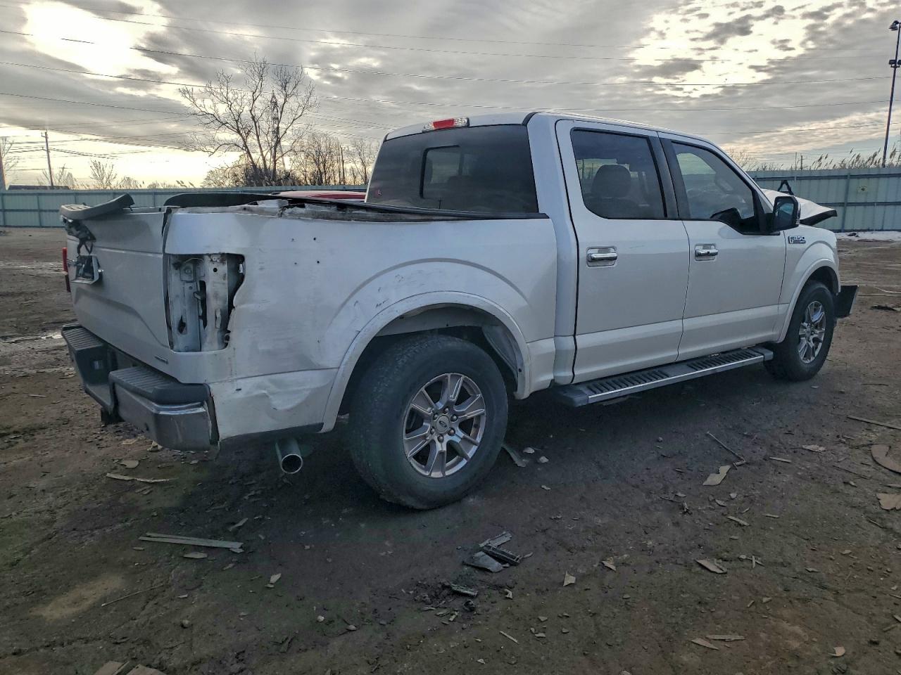 2015 FORD F150 SUPERCREW photo 3