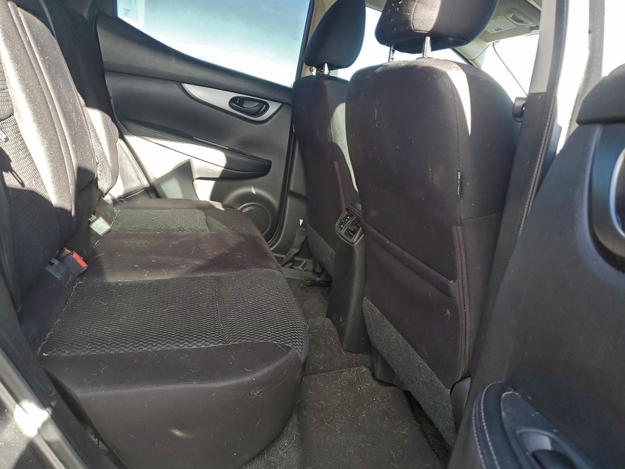 2020 NISSAN ROGUE SPORT S photo 11