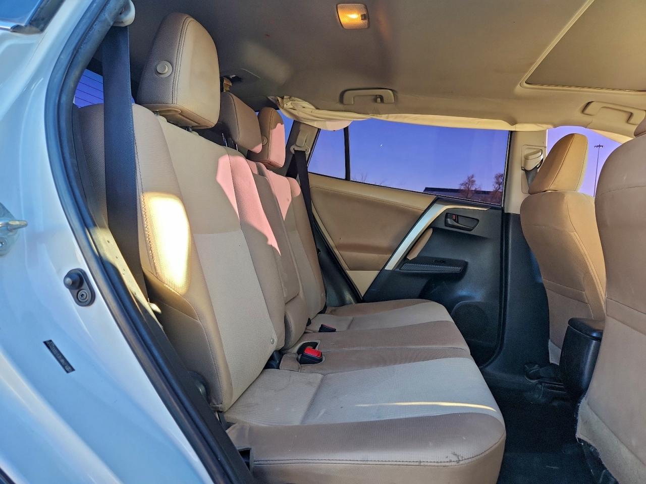 2013 TOYOTA RAV4 XLE photo 11