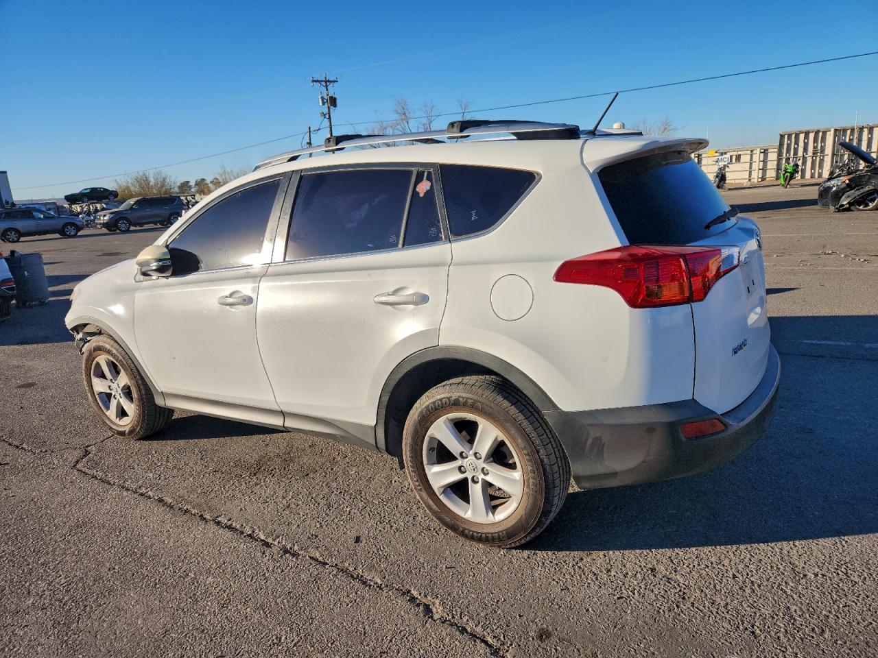 2013 TOYOTA RAV4 XLE photo 2