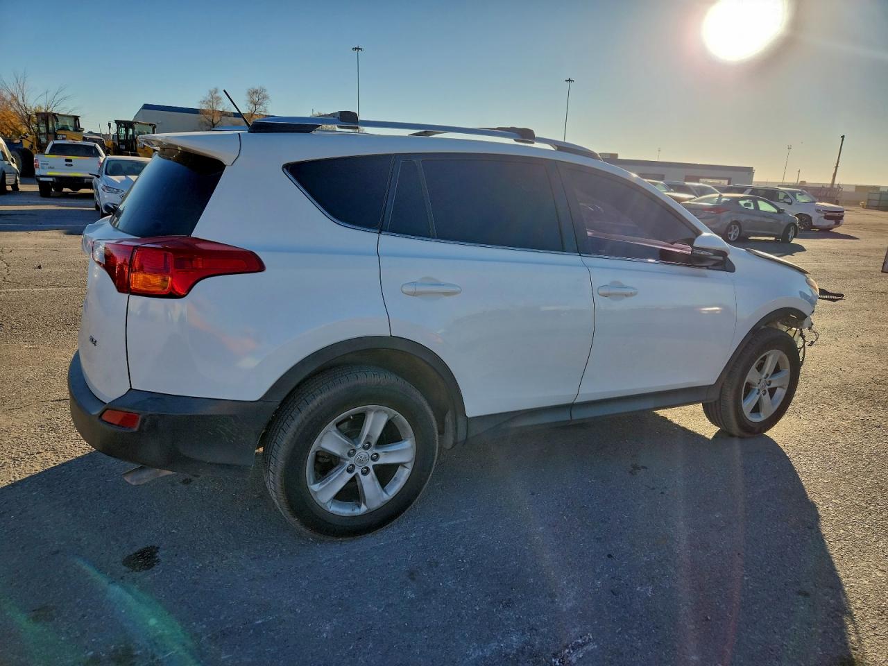 2013 TOYOTA RAV4 XLE photo 3
