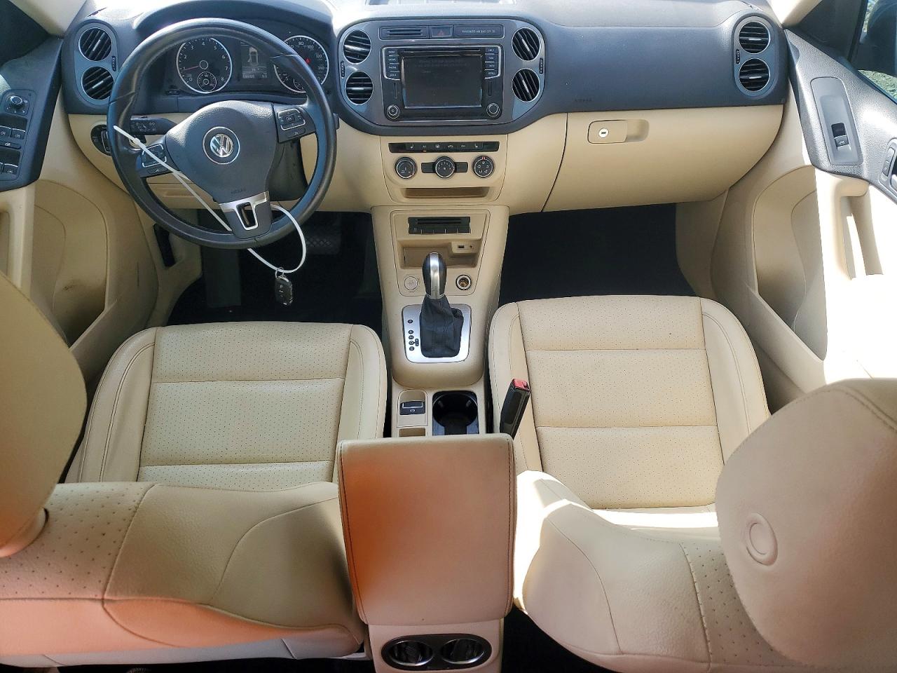 2016 VOLKSWAGEN TIGUAN S photo 8