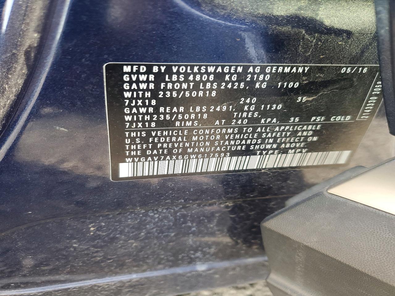 2016 VOLKSWAGEN TIGUAN S photo 12