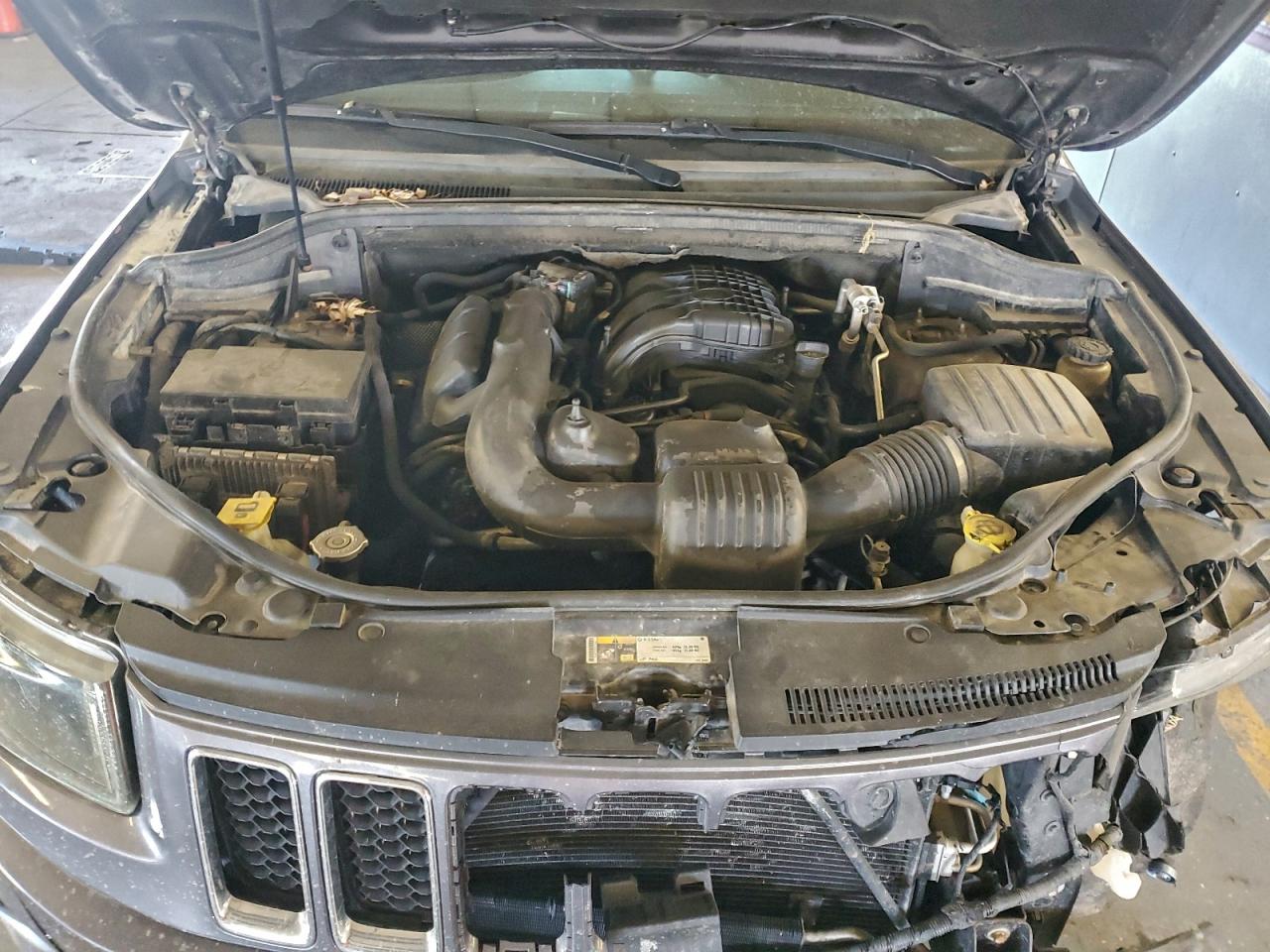2014 JEEP GRAND CHEROKEE LAREDO photo 12
