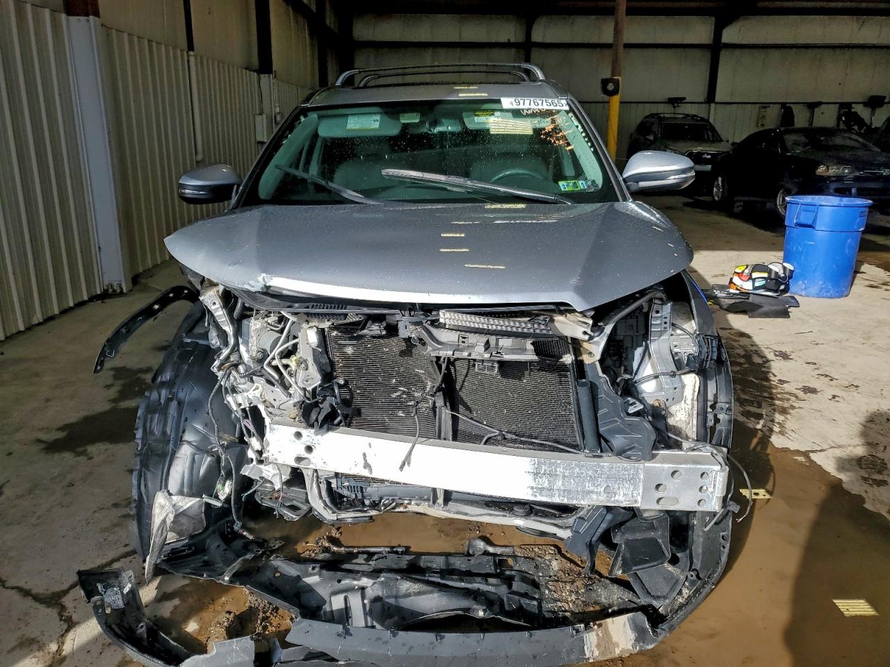 2016 TOYOTA HIGHLANDER XLE photo 9