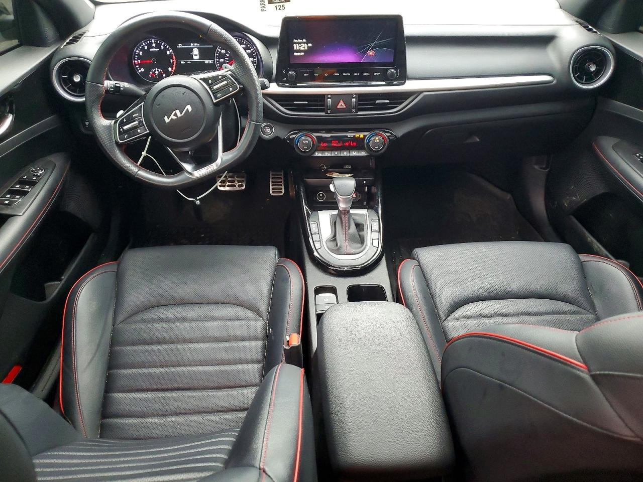 2023 KIA FORTE GT photo 8